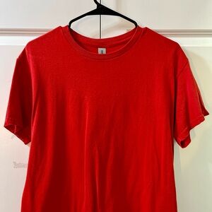 Gildan Red Unisex Crewneck Short-Sleeve Tee